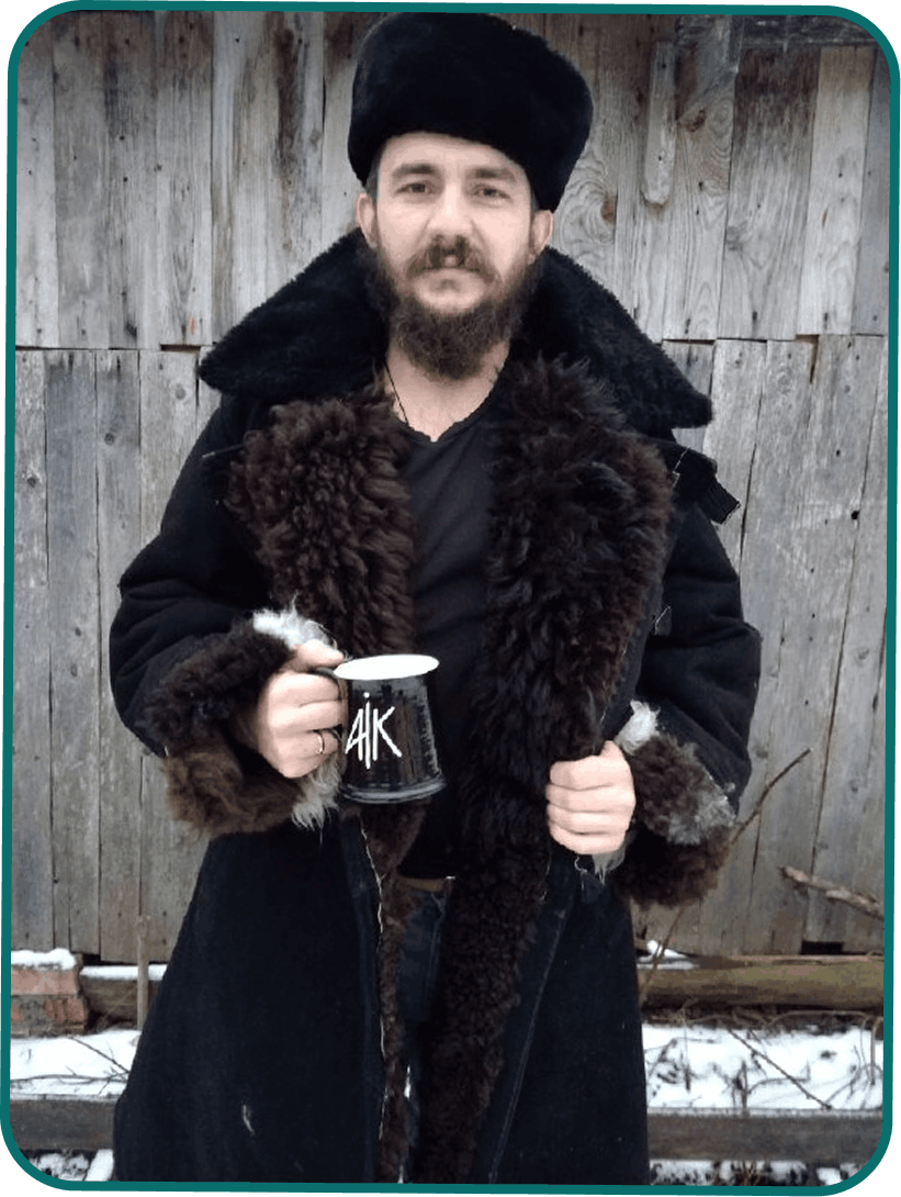 Мужчина в тулупе
